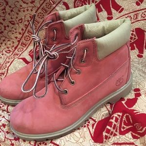 💚Pink Timberland Boots💚